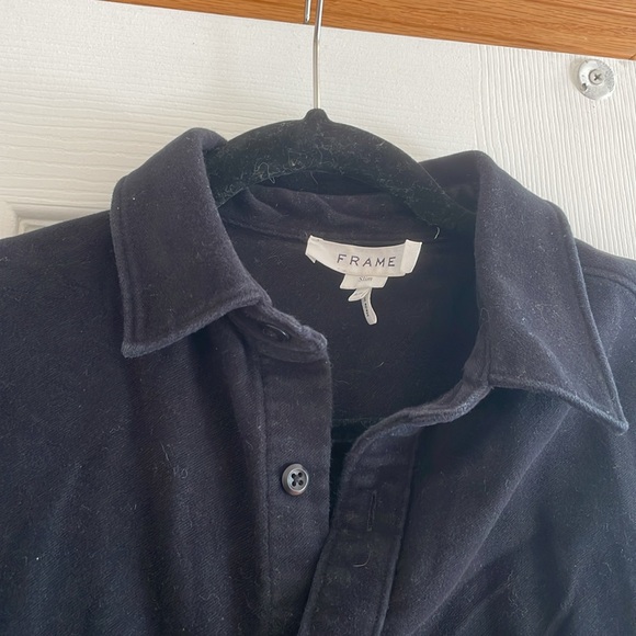 Frame button down - Picture 2 of 3